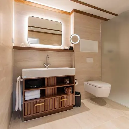 Hotel Grand Ter Duin 5*