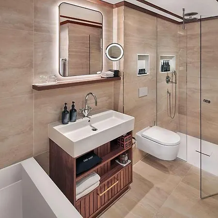 فندق Grand Ter Duin 5*